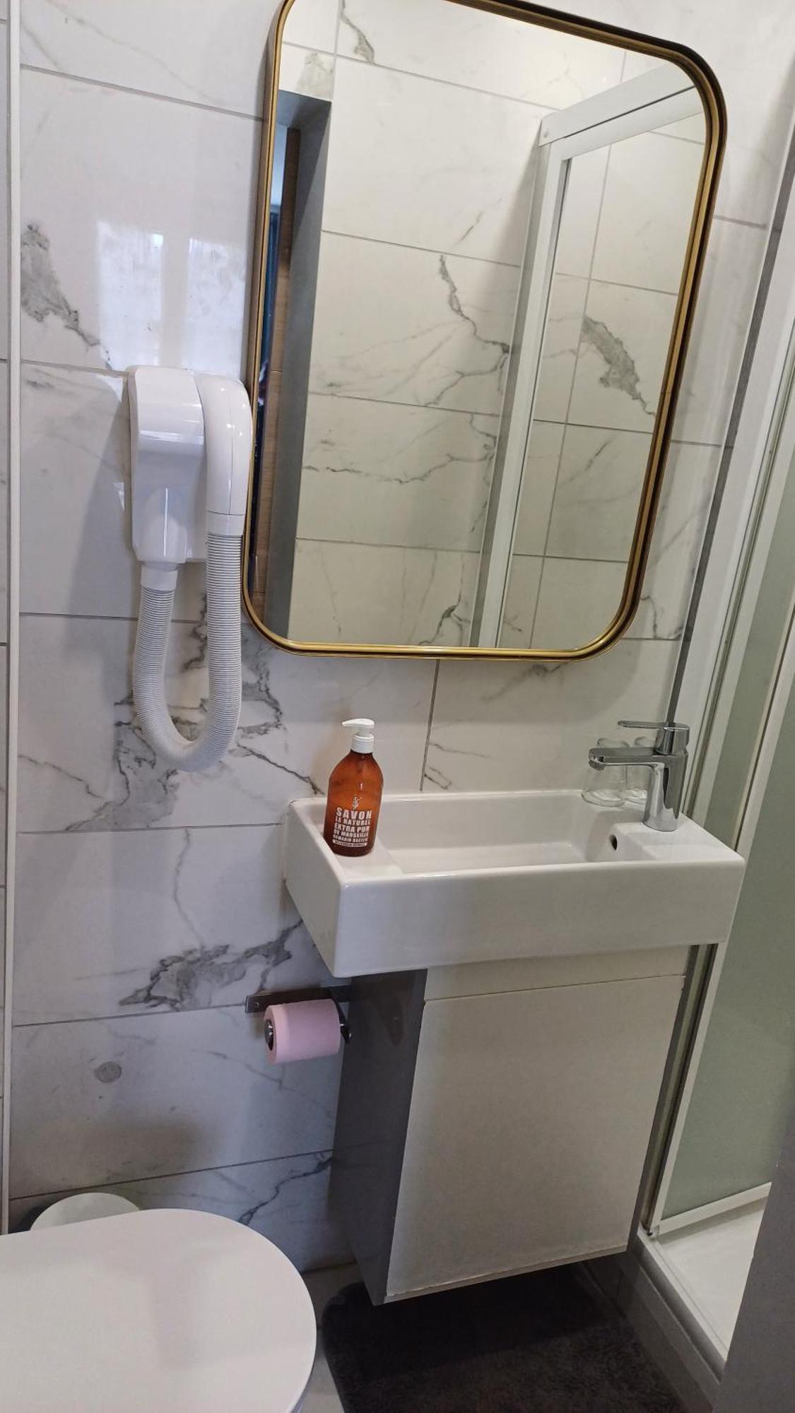 Hotel Telemaque Paris Eksteriør bilde